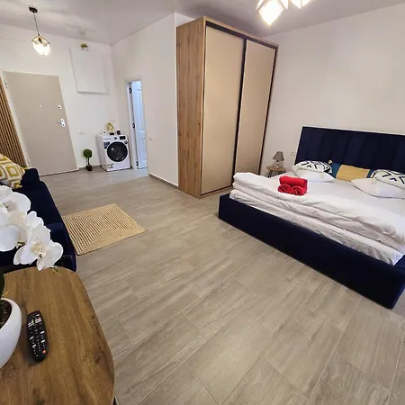 Waterfront Luxury - New Stefan Promenada Mamaia Nord Langa Plaja Apartment *